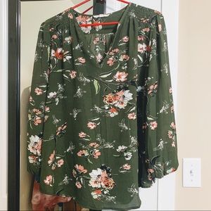 NWOT- Fun2Fun- XL- Dark Green Floral Blouse